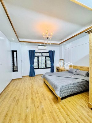 chính chủ cho thuê nhà nguyên căn full nội thất cao cấp phù hợp gia đình ở tại ngõ 43 ngũ nhạc