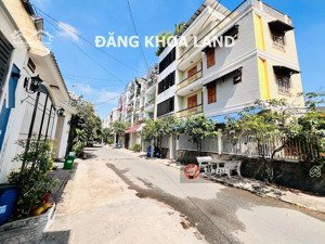 đất hiếm đường lê văn chí- thủ đức - khu vip đường ô tô né nhau - 80m2 xây 1 trệt 4 lầu 1 tum