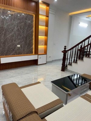 bán nhà đẹp vuông góc 4 tầng - gần quận bắc từ liêm - chỉ 6.6 tỷ