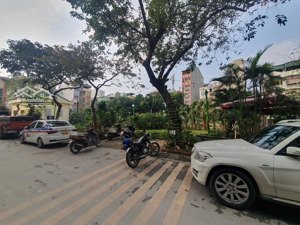 cực đẹp kđt đồng tàu - giải phóng, thịnh liệt - vỉa hè to ô tô đỗ view công viên kinh doanh đỉnh