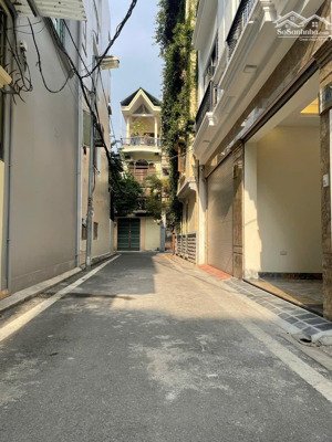 ngọc trì thạch bàn long biên 36m2, 4 tầng, 4 ngủ, giá đầu tư