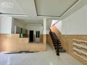 BÁN NHÀ 1 TRỆT 1 LẦU 3PN, 112M2 CÓ THỔ CƯ, PHÚ NHUẬN, TP BẾN TRE. XE 16 CHỔ TỚI NHÀ