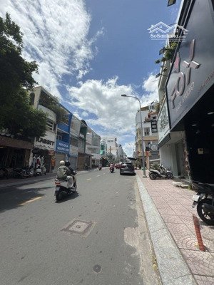 mt ngang khủng 9.3x13m - 122m2 - huỳnh văn bánh - p11 - phú nhuận - nhỉnh 50 tỷ