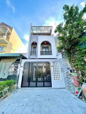 chính chủ bán gấp nhà 1 lầu (5x25) giá 790triệu ngay vòng xoay an lạc. đang cho thuê 15tr/tháng