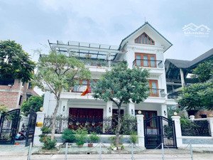 bán biệt thự việt hưng - tặng toàn bộ nội thất nhập khẩu tiền tỷ.... giá 39.9 tỷ...kinh doanh.