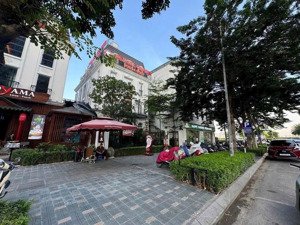 bán gấp biệt thự đơn lập embassy garden. mt 11,5m. giá nhỉnh 300tr/m2