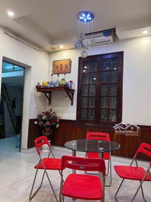cho thuê tt tầng 2: dt 55m2, có thể 2 ngủ, 1vsinh, ngay đầu hàng đậu, hoàn kiếm, hn: giá: 6,5tr/th