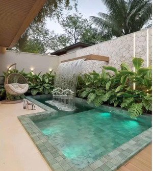 bán nhà 4 tầng + hồ bơi gần biển mỹ khê, mt trần thanh mại, sơn trà, công năng 4pn đầy đủ nội thất