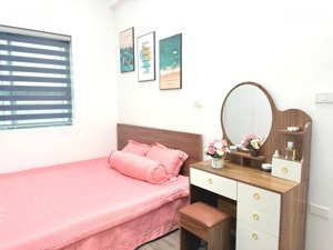 1 nhà ra phố - xây mới kính coong - 5 tầng thoáng sáng - chủ thiện chí bán - giá chỉ 5.6 tỷ !!