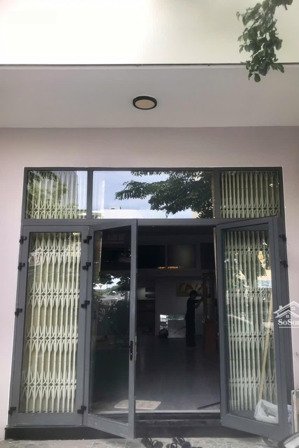 nhà mai chí thọ. vừa knh doanh cty vừa ở lý tưởng