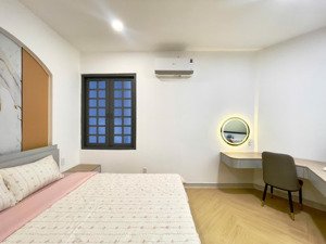 căn hộ 1 phòng ngủ cao cấp - nội thất mới 100% - view cực thoáng giảm giá còn 10tr