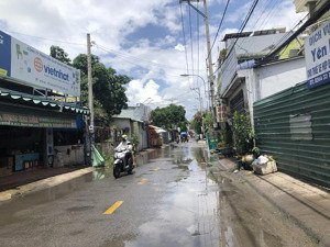 hàng nóng 8*42m 300m2 full thổ cư hxt thông tô ngọc vân