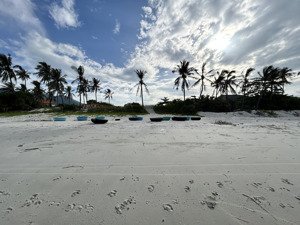 đất trực diện biển dốc lết 4850m2 cực đẹp thích hợp xây khu nghỉ dưỡng