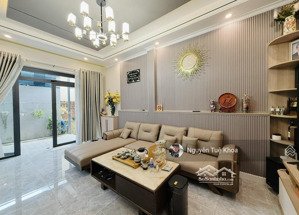 chính chủ kẹt tiền bán nhà hùng vương phường 9 đà lạt giá 8tỷ900tr