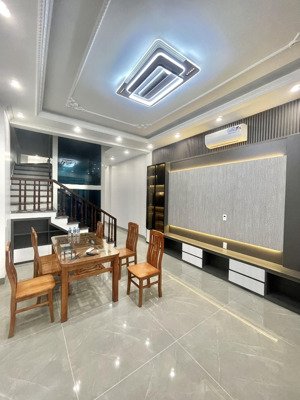 nhà riêng phân lô vĩnh niệm - lê chân - móng khoan cọc nhồi - thang máy : 80m2 x 4 tầng