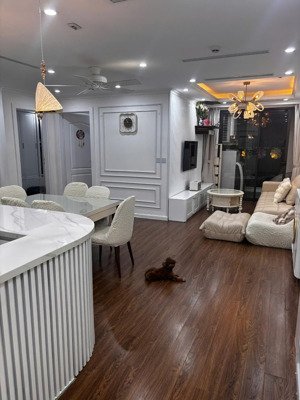 bán căn hộ 2pn+1. 78 m2. nhà nội thất siêu đẹp . giá chỉ 6.2 tỷ. lh : 