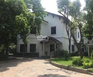 biệt phủ ngọc thụy 1.280m2 view hồ đẳng cấp giới thượng lưu thuê 6.800 usd/tháng