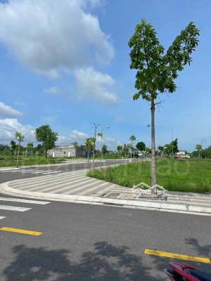 chủ ngộp bán cắt lỗ lô đất đường số 28 thổ cư full