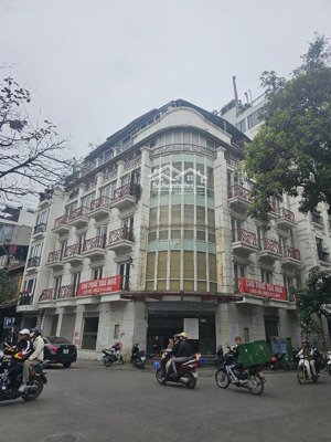 cho thuê nguyên căn hàm long - hoàn kiếm dt 200m2 - 700m²/sàn, phù hợp showroom/ngân hàng. giá tốt