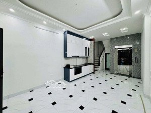 bán nhà riêng 5 tầng, 42m2, giá 10,5 tỷ tại phố lê thanh nghị, hai bà trưng, hà nội