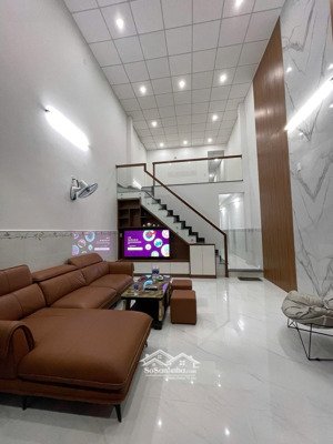 bán nhà mê lững mt bình hoà 11- khuê trung- cẩm lệ