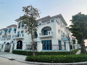 làm ăn thua lỗ bán giá 16 tỉ 228m2 mặt biển sun feria bãi cháy hạ long, lh: 