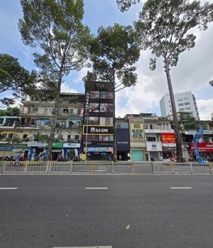 hiếm có! tòa nhà mặt tiền trần hưng đạo q1 - 8.2x18m - 6 tầng - hđt 320 triệu/tháng - giá 65 tỷ