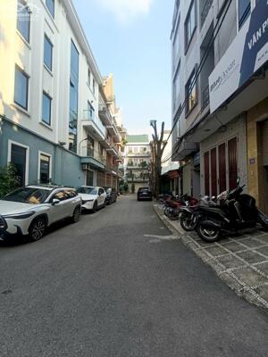 BÁN NHÀ KIM GIANG- HOÀNG MAI, 52,5 M2, 5 TẦNG, GIÁ 15,7 TỶ