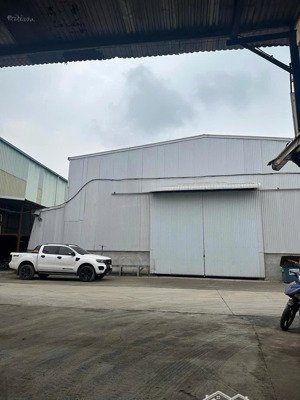 cho thuê kho xưởng đẹp dễ tiếp cận ngay gần trục chính việt hùng