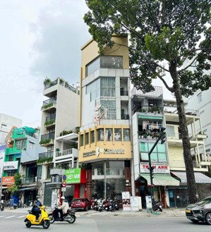 cho thuê tòa nhà mặt tiền đường ngô gia tự quận 10 diện tích 70m2, hầm trệt 3 lầu st giá 65tr