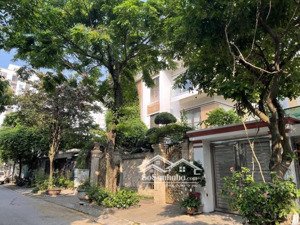 cho thuê biệt thự trung tâm linh đàm. 100 triệu/tháng, mặt tiền rộng 12,5m, bt vừa xây mới