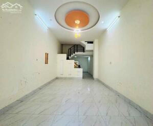 CHO THUÊ NHÀ TRỆT LỬNG LẦU 3PN MÁY LẠNH KDC HƯNG PHÚ CTY8