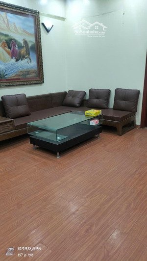 cho thuê nhà chung cư kđt pháp vân. nhà 80 m2 có 3 phòng ngủ, 2 wc, 1 phòng khách