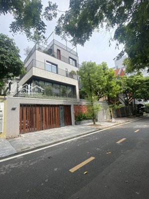 cho thuê biệt thự liền kề dự án sudico sông đà, phạm hùng. dt 110m2, 5 tầng, thang máy. giá 50 tr