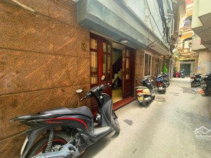 bán nhà phố cự lộc ngõ rộng thoáng, 5 tầng chắc chắn, giá 10.6 tỷ