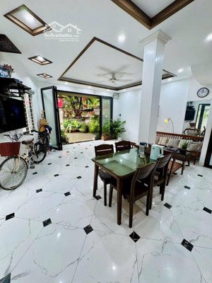 siêu phẩm lô góc nhà nguyễn chính - ngõ ô tô thông dt 50m2; mt 3,6m; 6 tầng có gara oto giá 12,5 tỷ