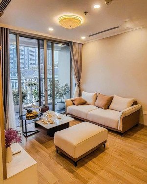 em cần bán căn hộ 2 phòng ngủ 80m2 - đầy đủ nội thất giá: 6,5 tỷ