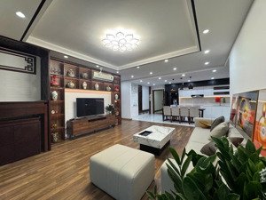 bán căn hộ chung cư goldmark city, 10,4 tỷ, 152m2, 4pn, 2wc, chính chủ, hàng hiếm tại