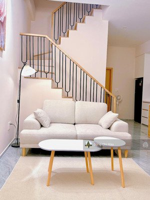 nhà mới cách 5m tới hxh khu nhà ga t3 - dt: 5 x 9m, 2 tầng, giá: 6.35 tỷ lt