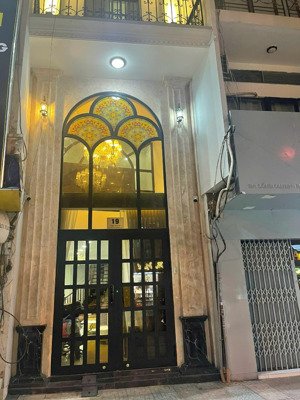 cho thuê nhà mặt tiền cống quỳnh ngay trần hưng đạo. dt: 4x12m 4l nhà cực đẹp chỉ 40tr/tháng