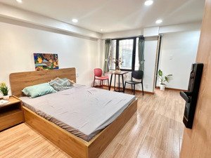 trống sẵn studio full nội thất bóc seal - máy giặt riêng - cửa sổ trời - bancol sau thoáng mát