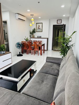 chính chủ cho thuê căn hộ charm sapphire nhà mới full nội thất cao cấp chỉ cần xách vali vào ở ngay