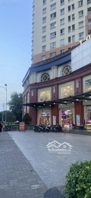 bán căn hộ 65m2 có ban công giá chốt 2.45tỷ nhà view cực mát