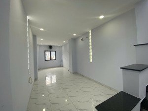 nguyên căn 4 tầng mặt tiền xô viết nghệ tĩnh 2 chiều p17 bình thạnh