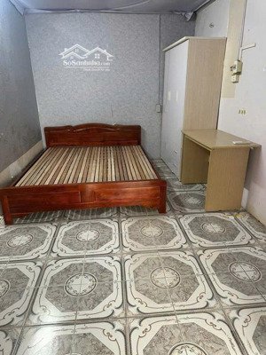 cho thuê tập thể khu b dt 45m2 có 1pn, 1pk. giá: 4.8 triệu/tháng