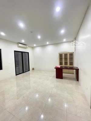 cho thuê văn phòng tại hoàng quốc việt, cầu giấy, hà nội giá 6tr - dt 45m2