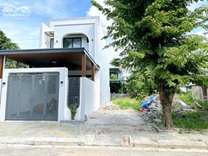 Bán đất 108,4m2, mặt tiền đường Lý Bôn, ngay trung tâm phường Tứ Hạ, Hương Trà, chỉ 2 Tỷ