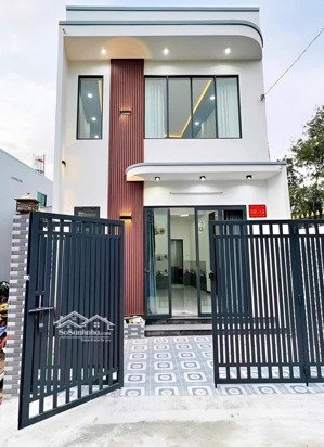 bán nhà riêng 95m2 chính chủ trần đại nghĩa xã tân kiên đang cho thuê 15tr/th 3pn-2wc cách chợ 100m