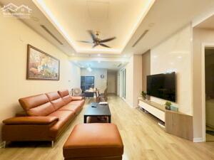 GIA ĐÌNH CẦN BÁN CĂN HỘ TẦNG CAO ROYAL CITY, 115M2, 3PN, 2 BAN CÔNG, SỔ ĐẸP