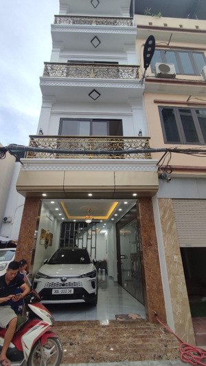 nhà ngũ hiệp hơn 6 tỷ 52m2 4.5 tầng - 4 ngủ, ô tô vào nhà - hàng hiếm - 1 căn duy nhất